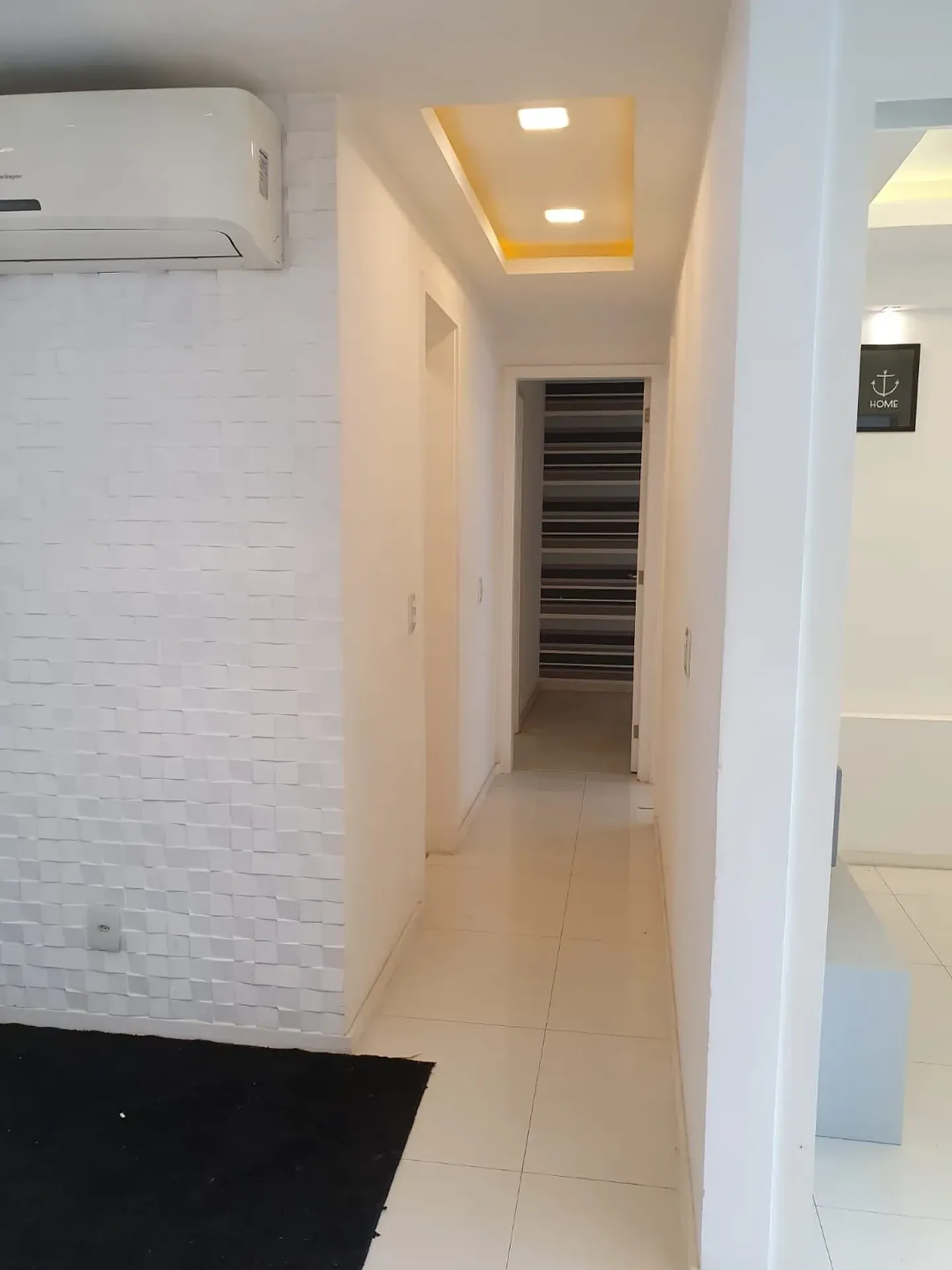 84 m² apartment with floor-to-ceiling windows and a bathtub — photo 21