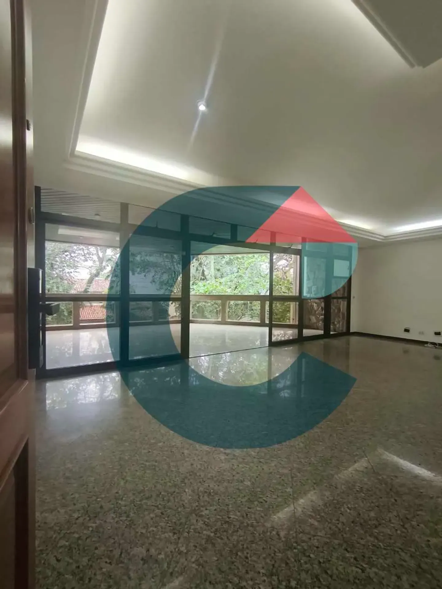 Ванна и 3 спальни: квартира 173 м²