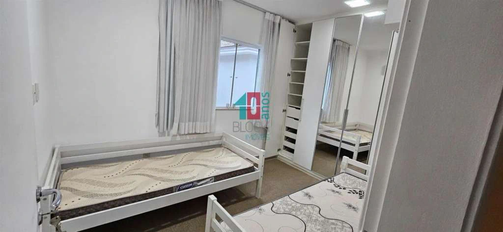 Duplex house with 4 bedrooms and 3 en-suites, 289 m² — photo 30