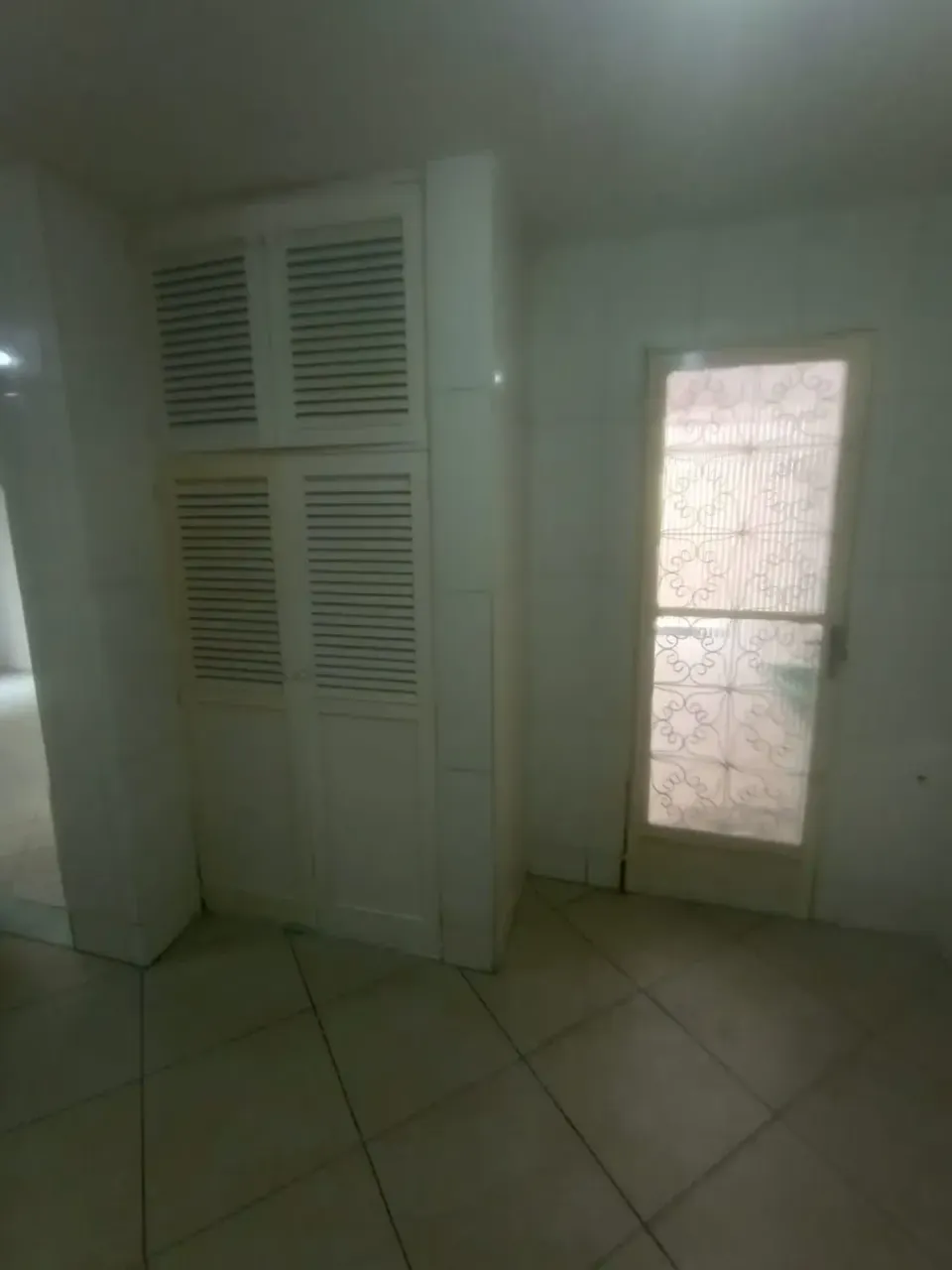 Casa de vila com 2 quartos e banheiro com box de vidro — photo 19