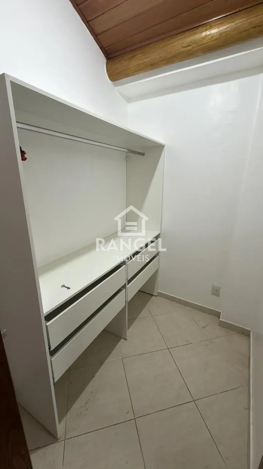 Apartamento mobiliado de 360 m² com 4 suítes — photo 35