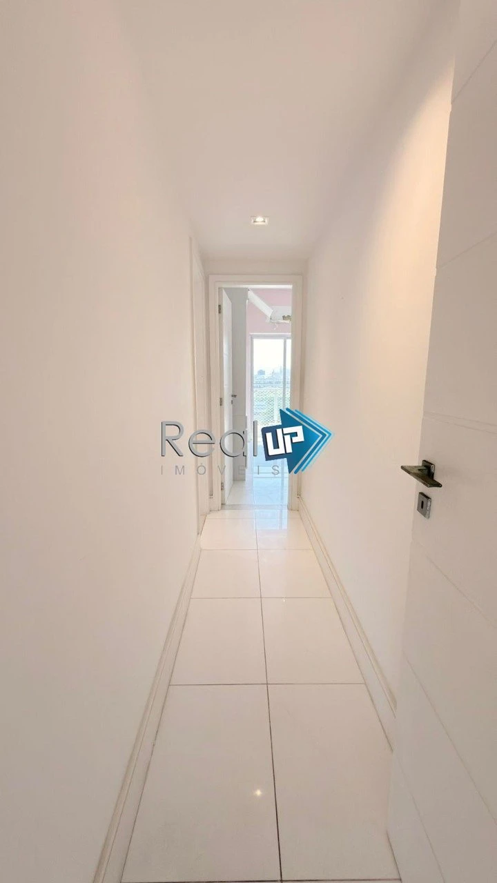 Rooftop apartment with balcony and 4 bedrooms, 5 baths — photo 19