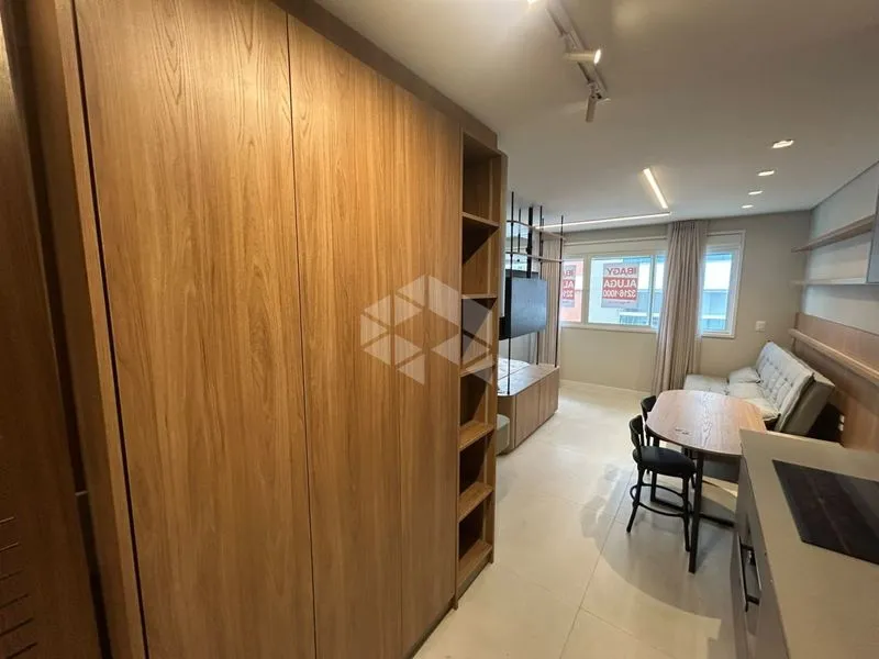 One-bedroom apartment with a home office — photo 24