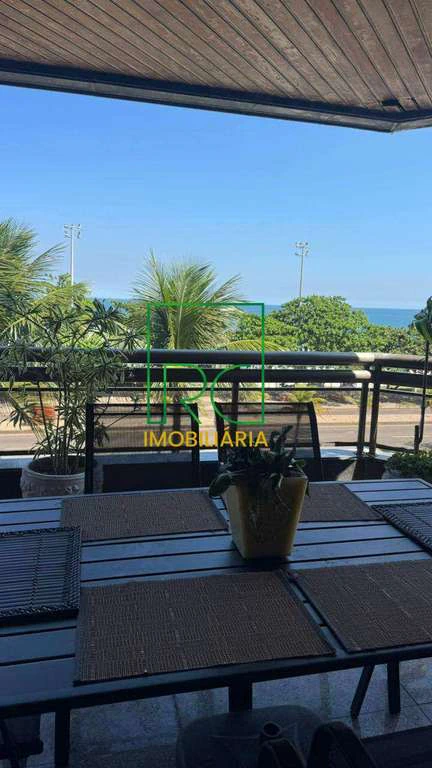 Furnished 4-bedroom apartment with 250 m² — photo 16