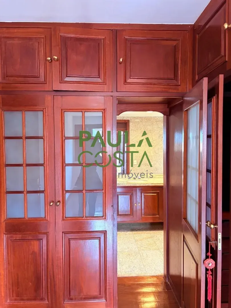 Casa sem mobília com 5 quartos, 5 banheiros e 638 m² — photo 31