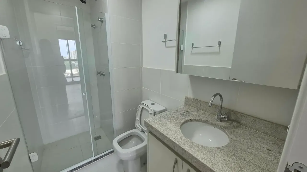 3-bedroom apartment with floor-to-ceiling windows — photo 20