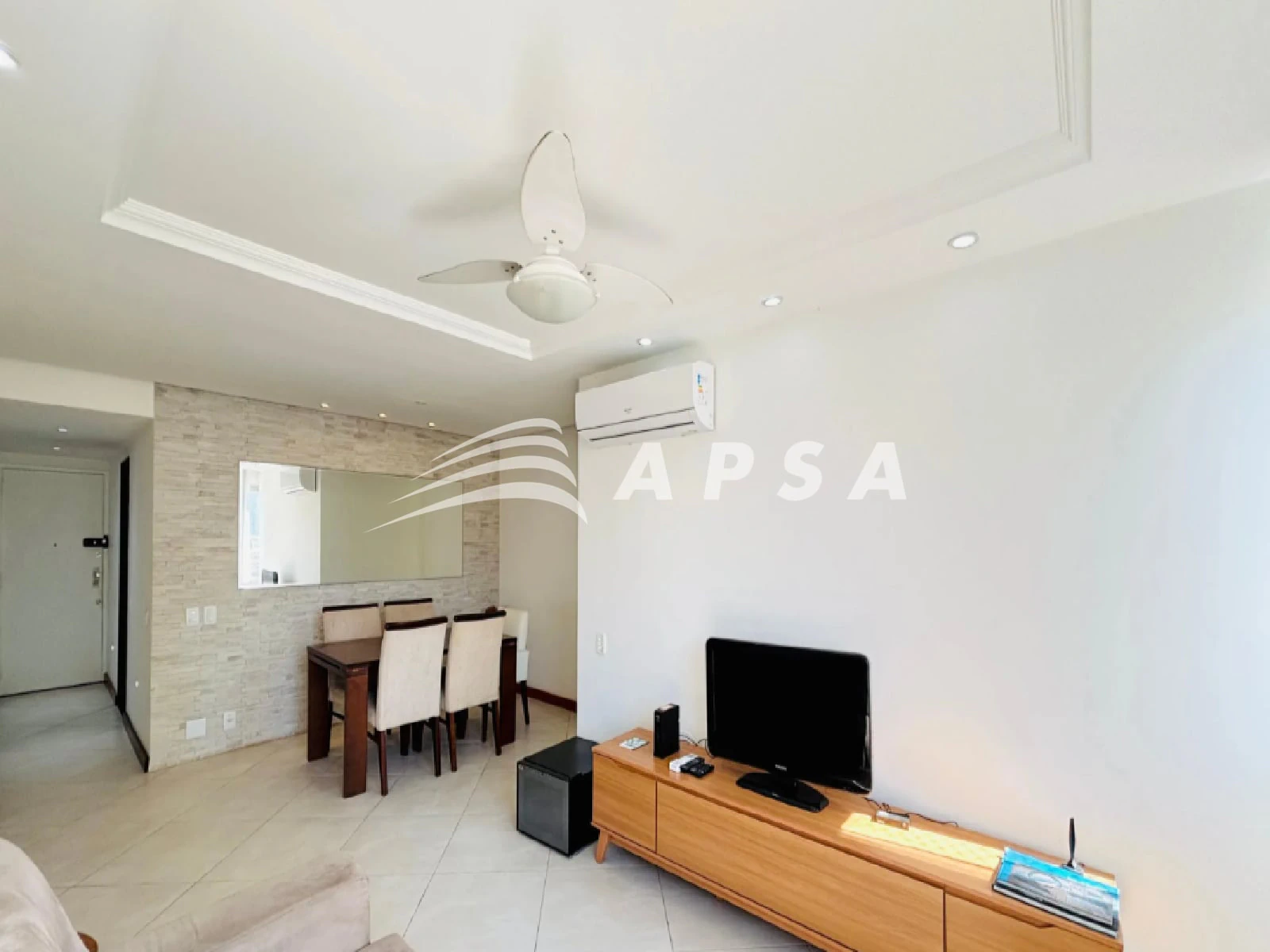 Furnished 2-bedroom apartment with 79 m² — photo 7