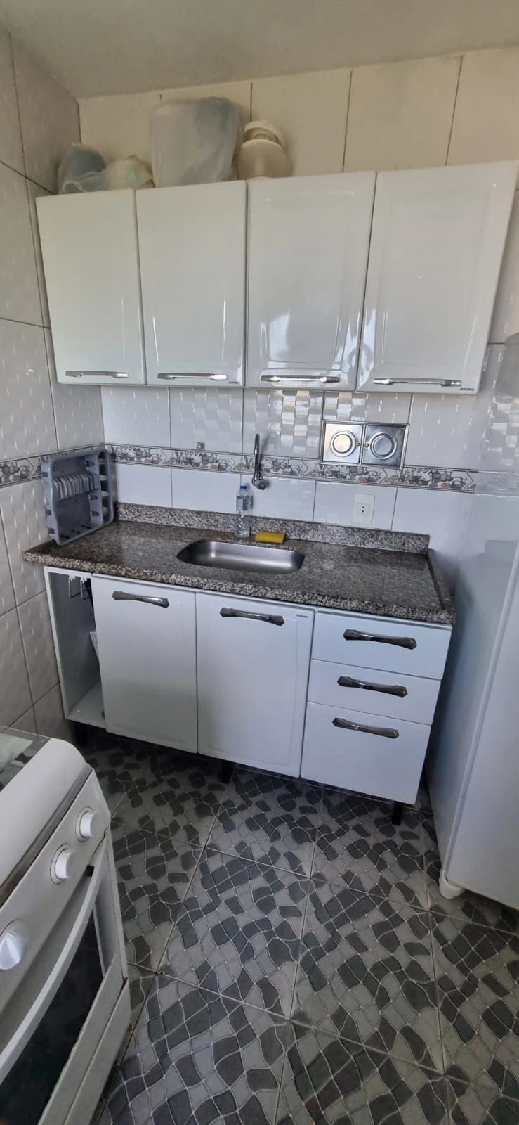 Furnished 3-bedroom apartment with separate kitchen — photo 14