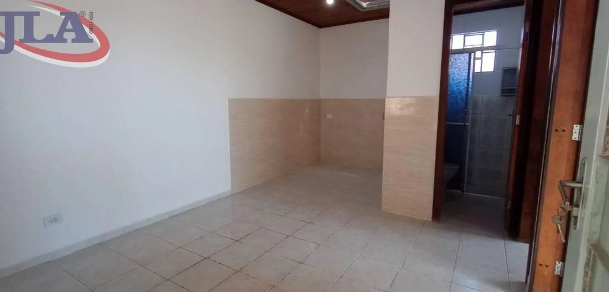 Будинок: 2 спальні, 48 м²