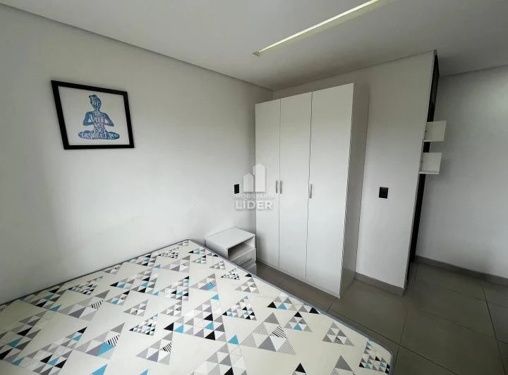 Furnished 1-bedroom apartment with open-plan kitchen — photo 6