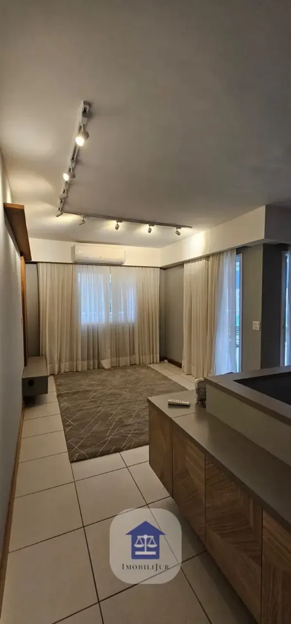 Unfurnished 4-bedroom cover with a gas stove kitchen — photo 5