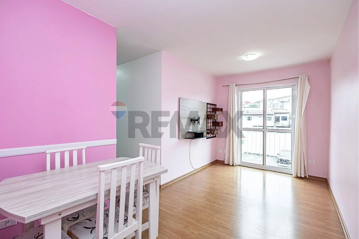 Apartment in a building with a gym — photo 36
