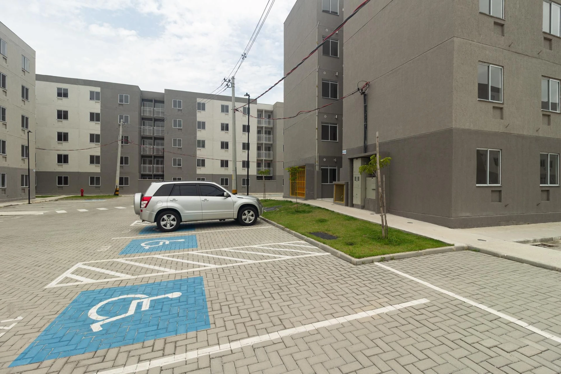 Furnished apartment, 48 m², with a grill on the balcony — photo 43