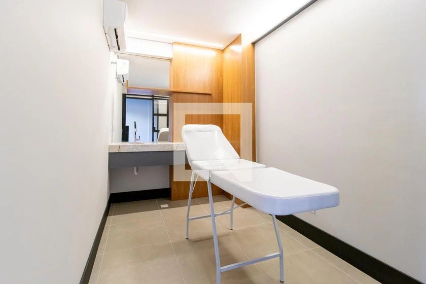 Furnished studio in a building with a coworking space — photo 16