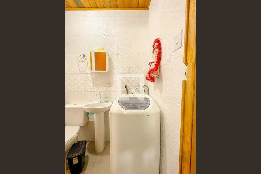 Furnished studio, 20 m², with a washing machine — photo 16