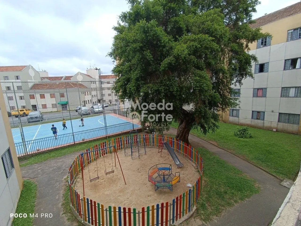 3-bedroom apartment with wood or laminate floors in Curitiba — photo 13