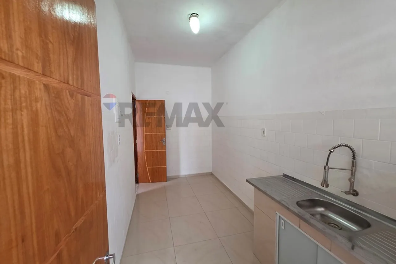 Apartamento com 2 quartos e cozinha separada — photo 4