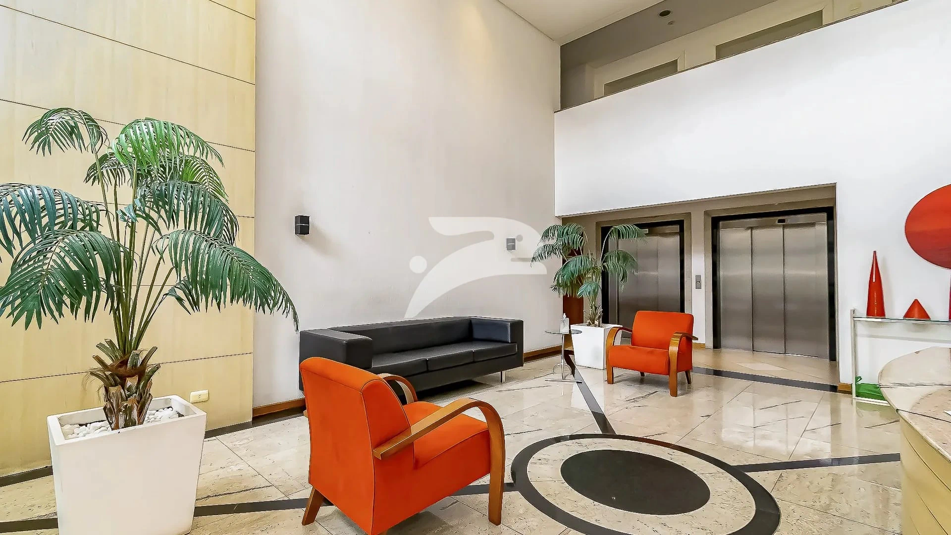 Furnished 1-bedroom apartment with enclosed balcony — photo 10
