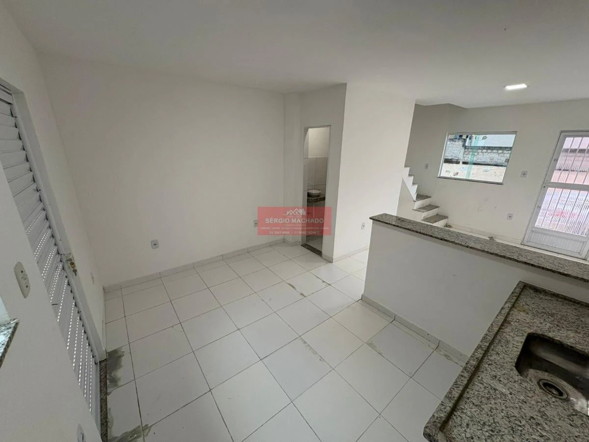 Casa duplex com 2 quartos e cozinha aberta com fogão — photo 8