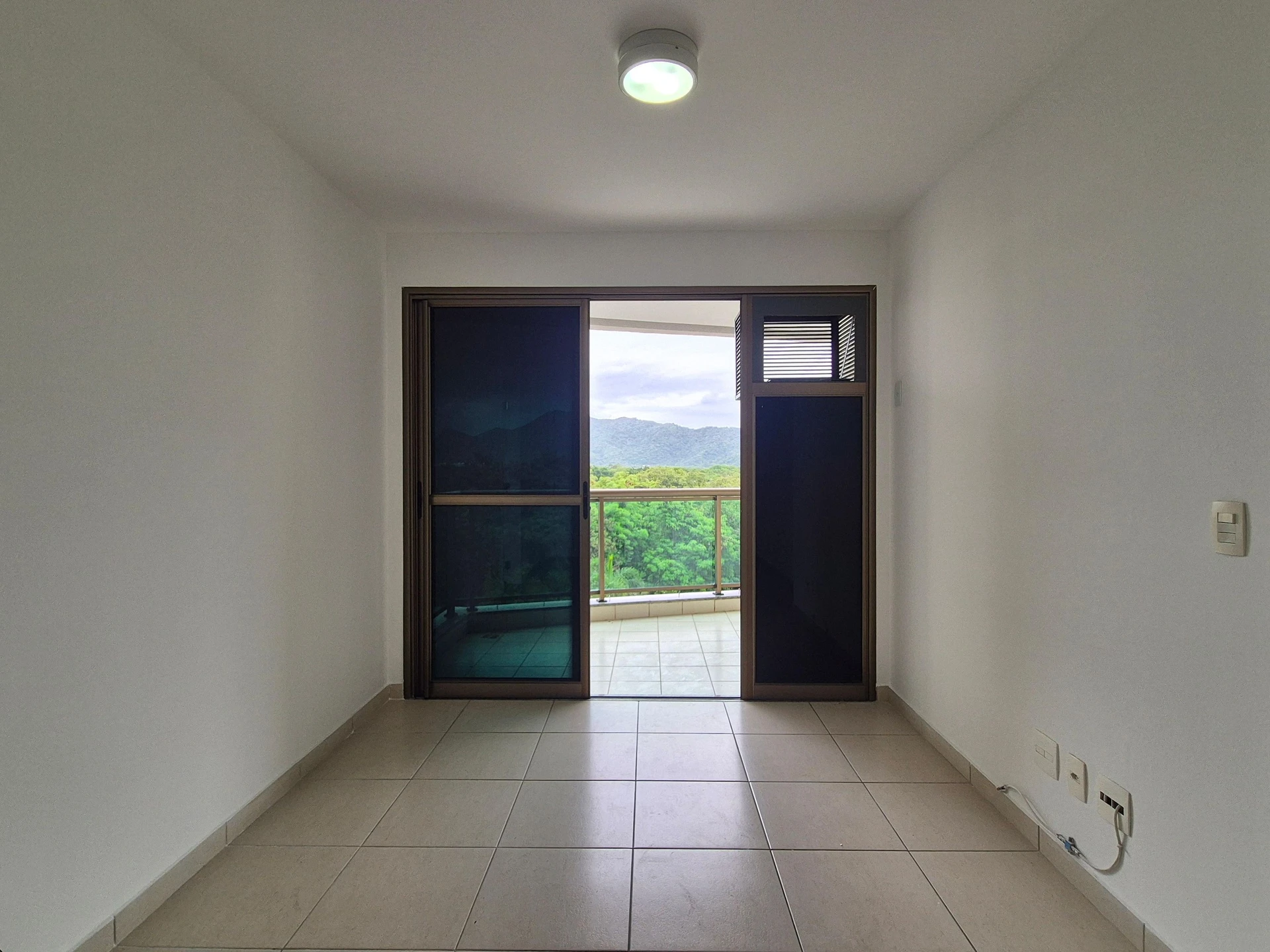 2-bedroom apartment with a home office — photo 20