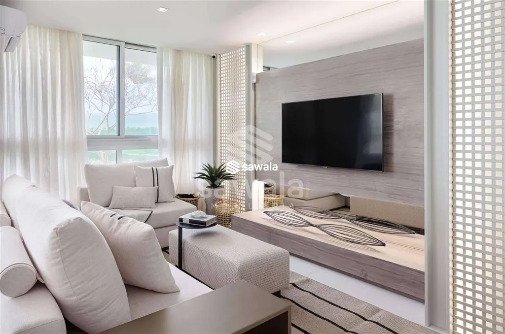 Furnished 4-bedroom apartment with 5 baths, 216 m² — photo 17