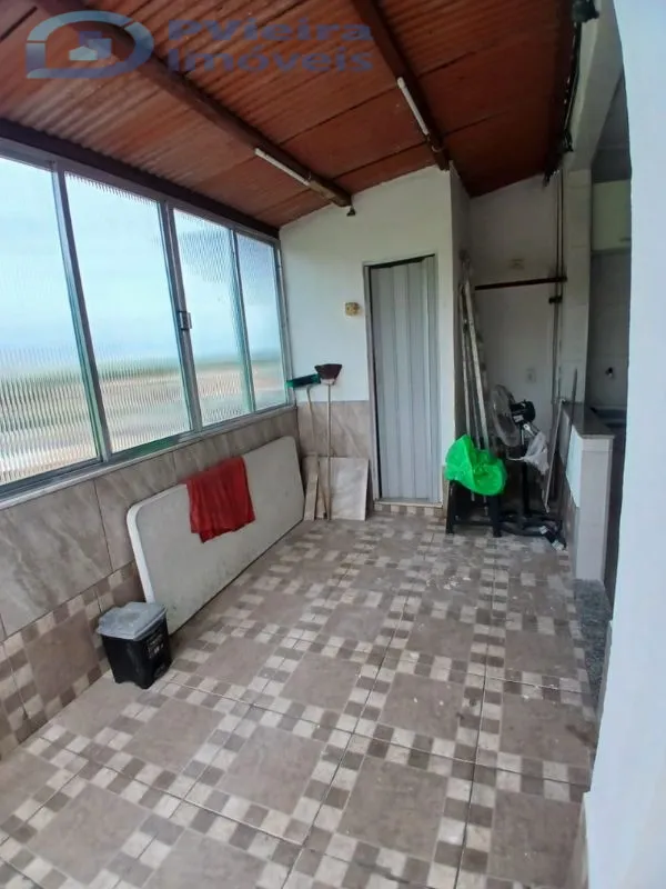 2-bedroom apartment with a mountain view — photo 26