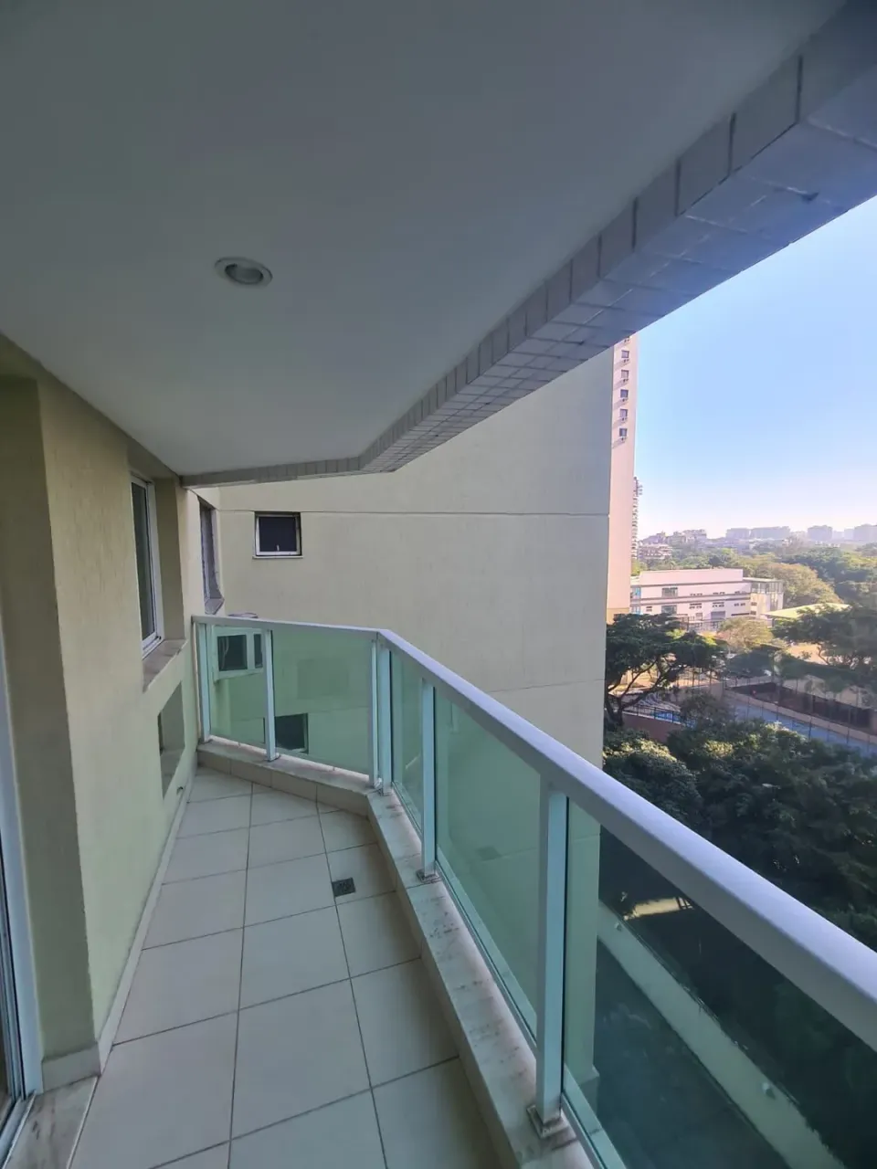 Furnished apartment with 2 bedrooms and parking spot — photo 9