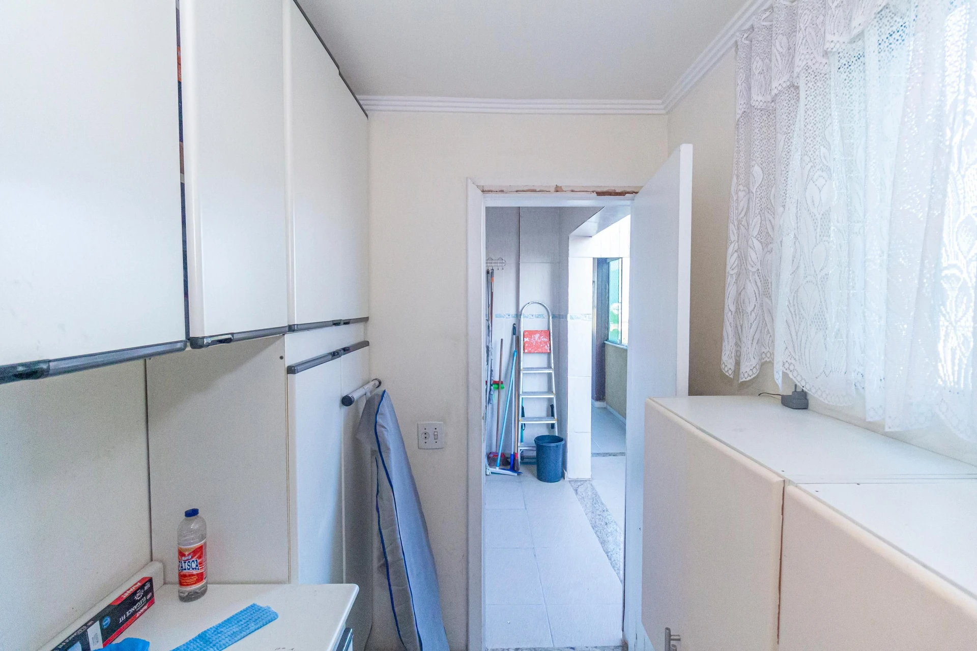 Apartamento mobiliado com 4 quartos e 3 banheiros — photo 64