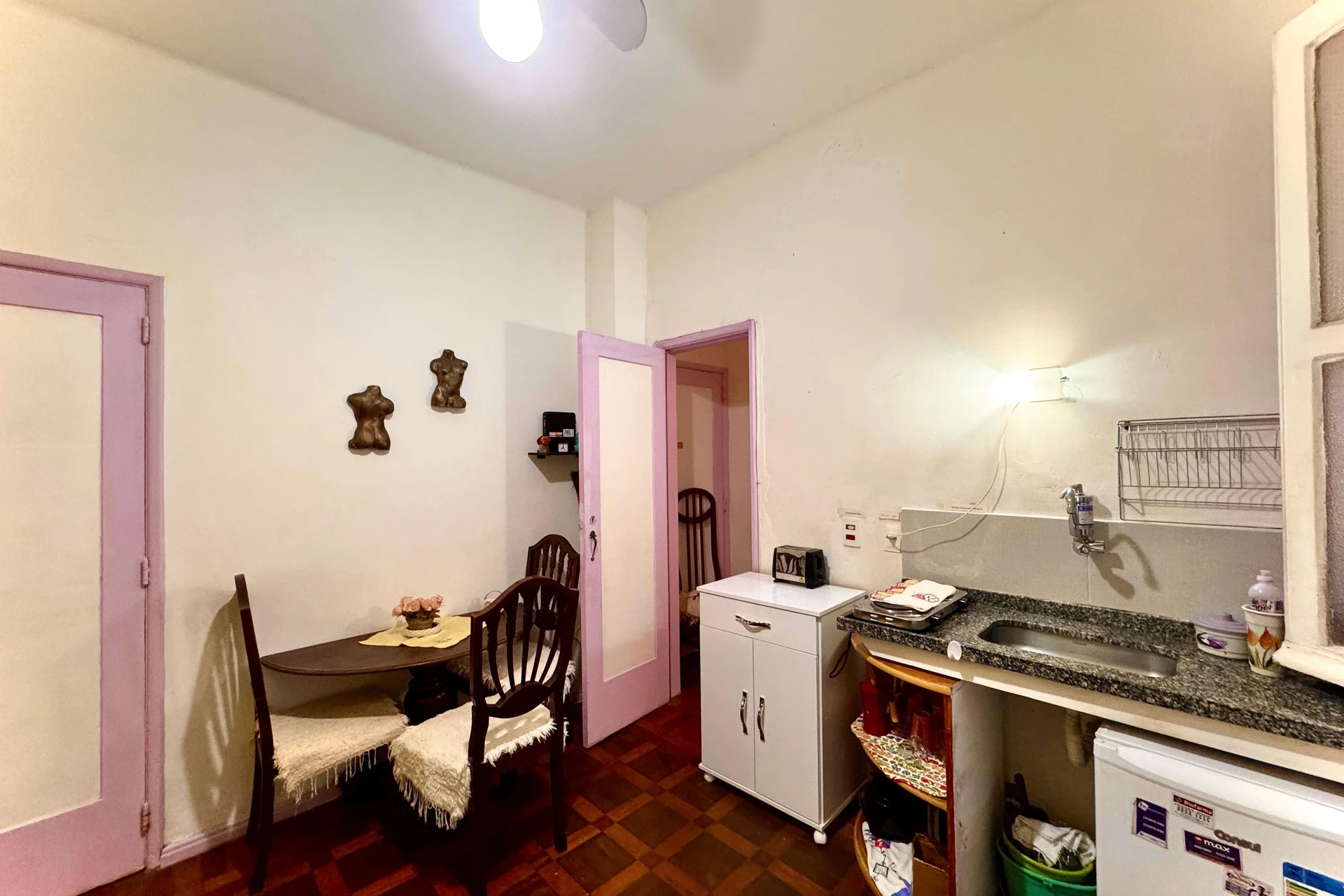 Furnished 1-bedroom apartment with a gas stove — photo 9