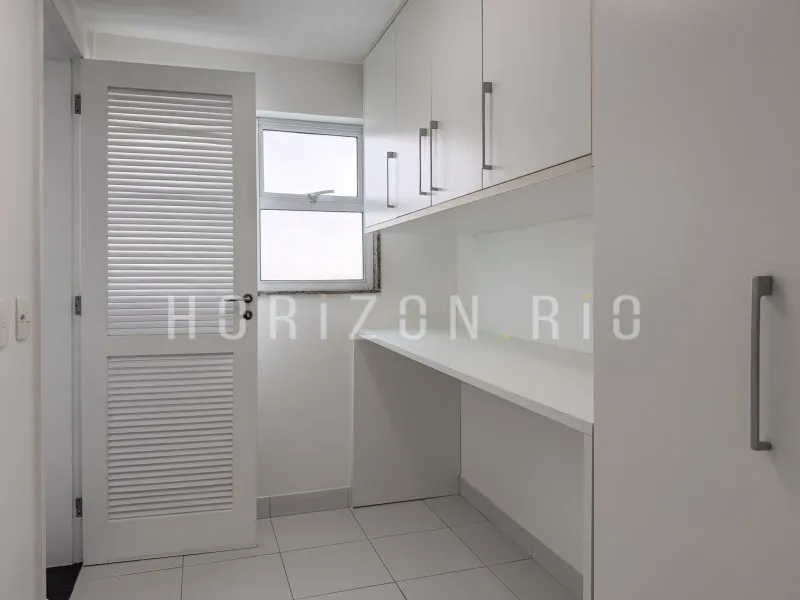 Apartamento, 229 m², com varanda envidraçada — photo 28