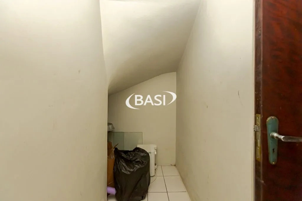 Unfurnished house with 4 bedrooms and 3 bathrooms — photo 77