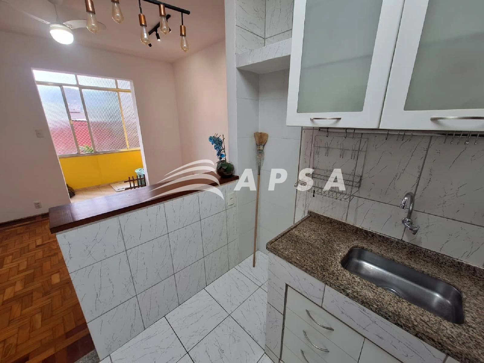 Apartment with 2 bedrooms and an open-plan kitchen — photo 15