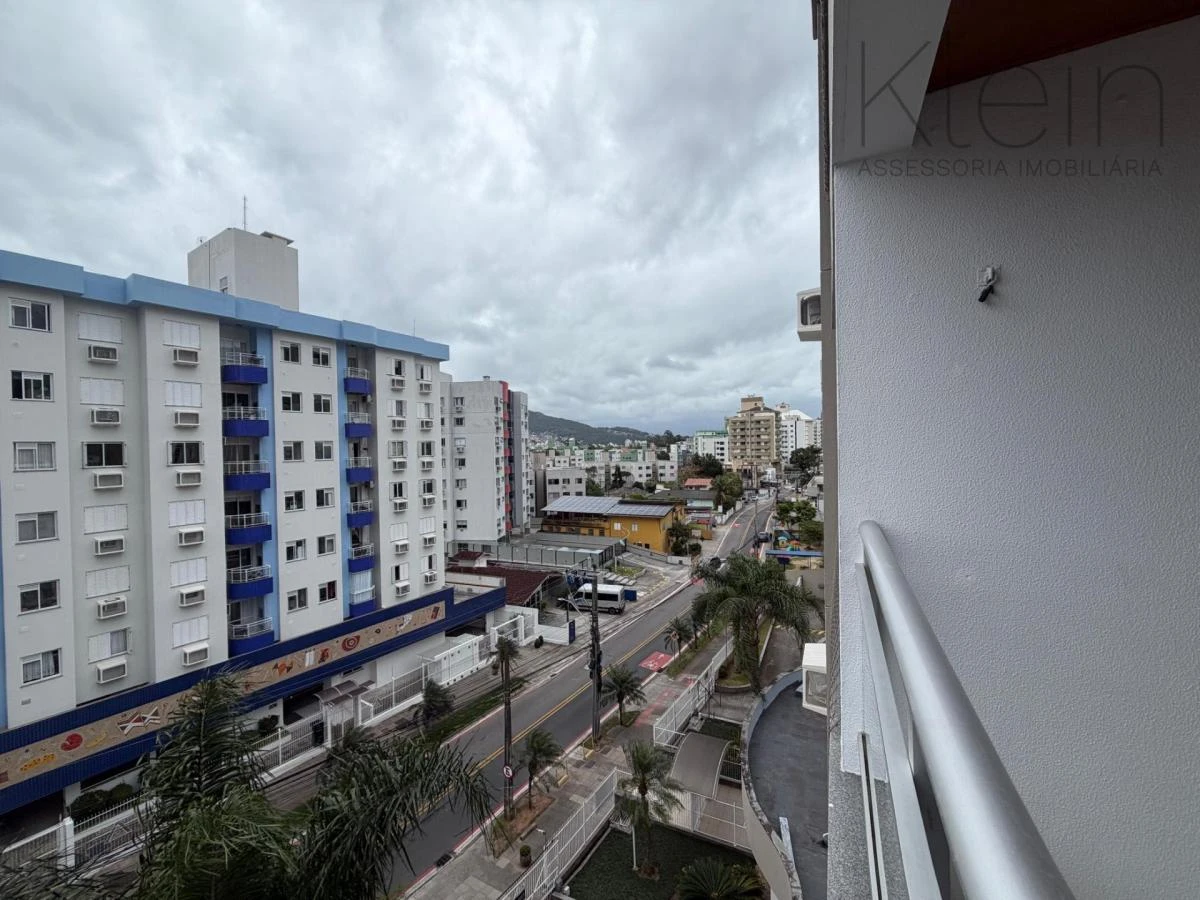 Glass-enclosed balcony in a 3-bedroom apartment, 75 m² — photo 13