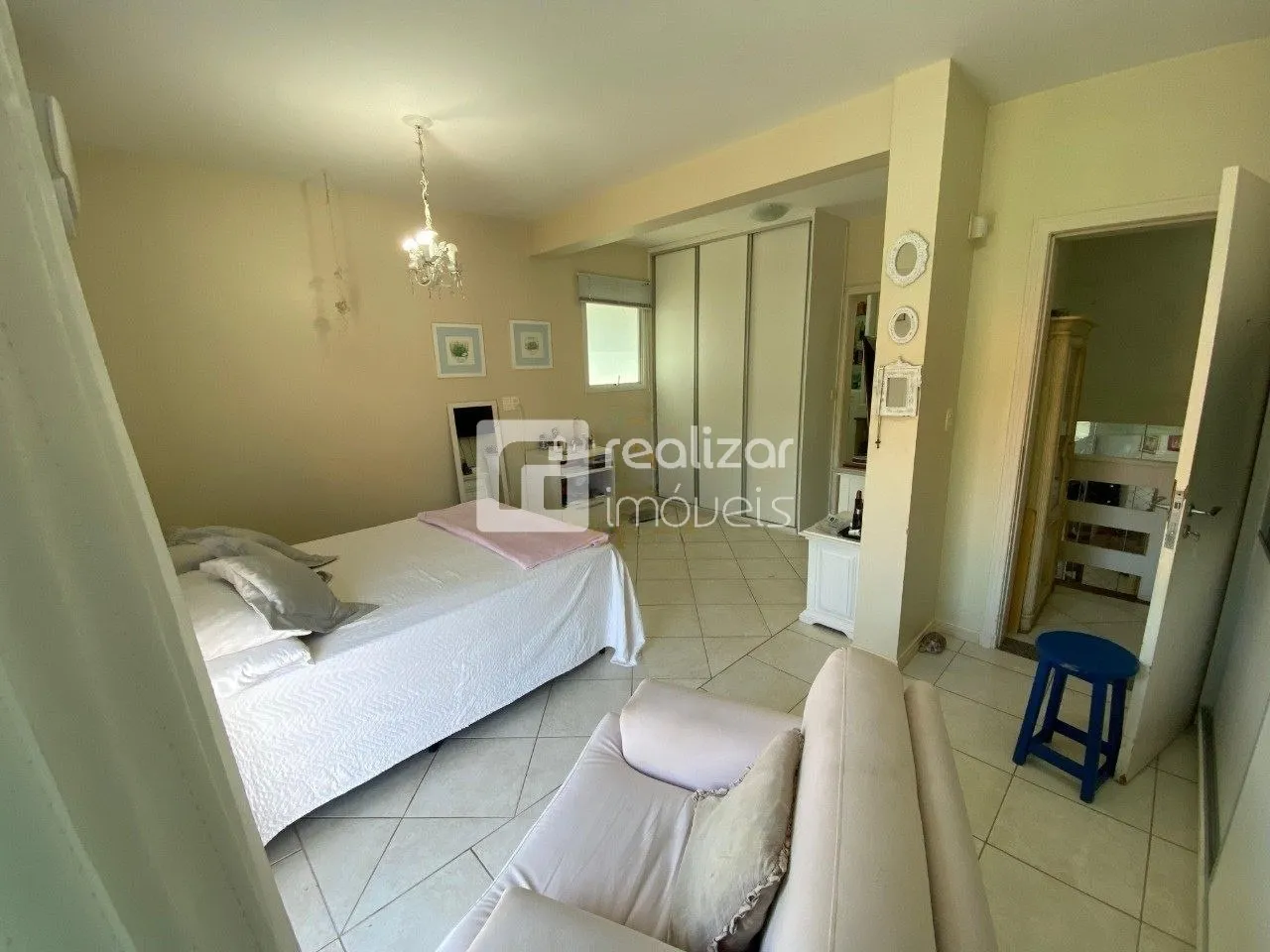 Condominium house with 3 en-suite bedrooms 701 m² — photo 10