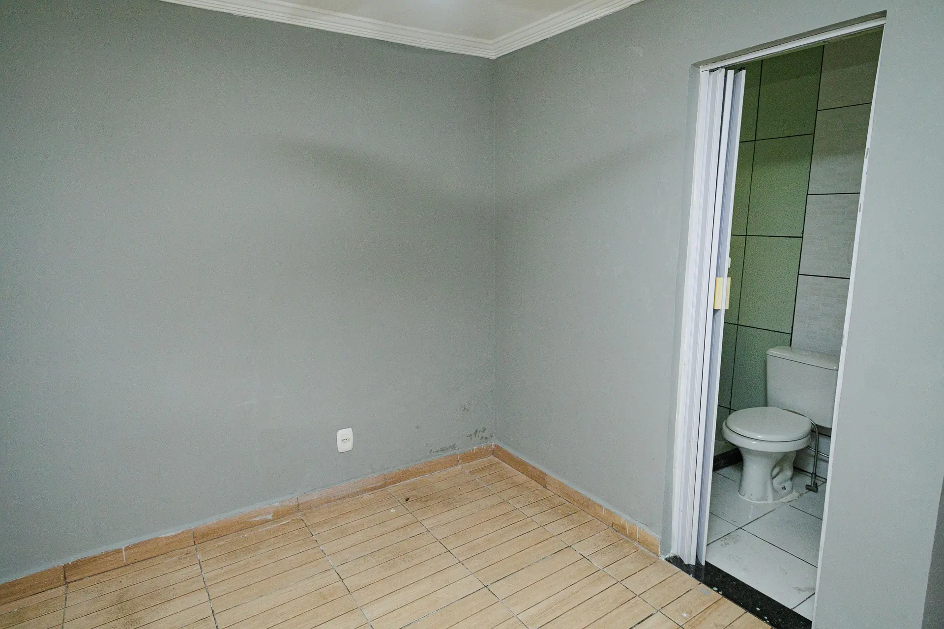 2-bedroom house with 2 bathrooms and private garden — photo 25