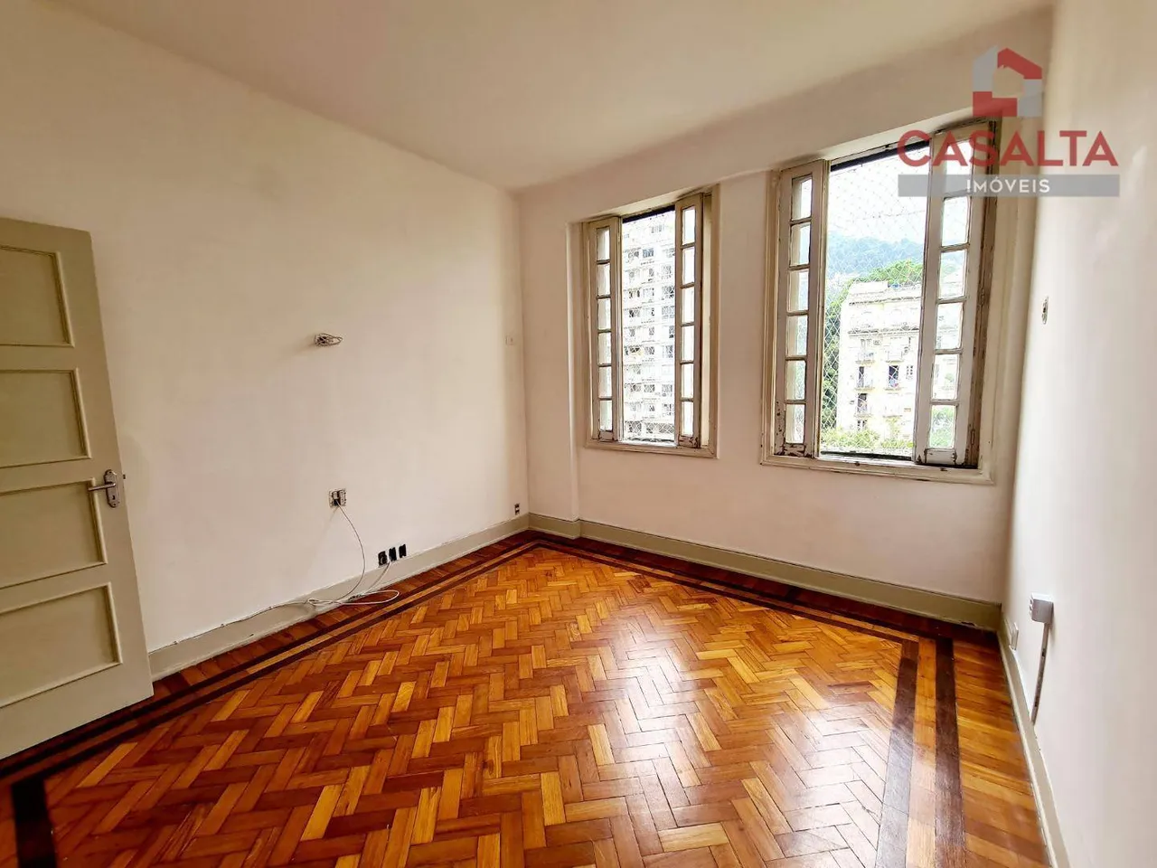 102 m² apartment with 3 bedrooms and 1 bathroom — photo 11