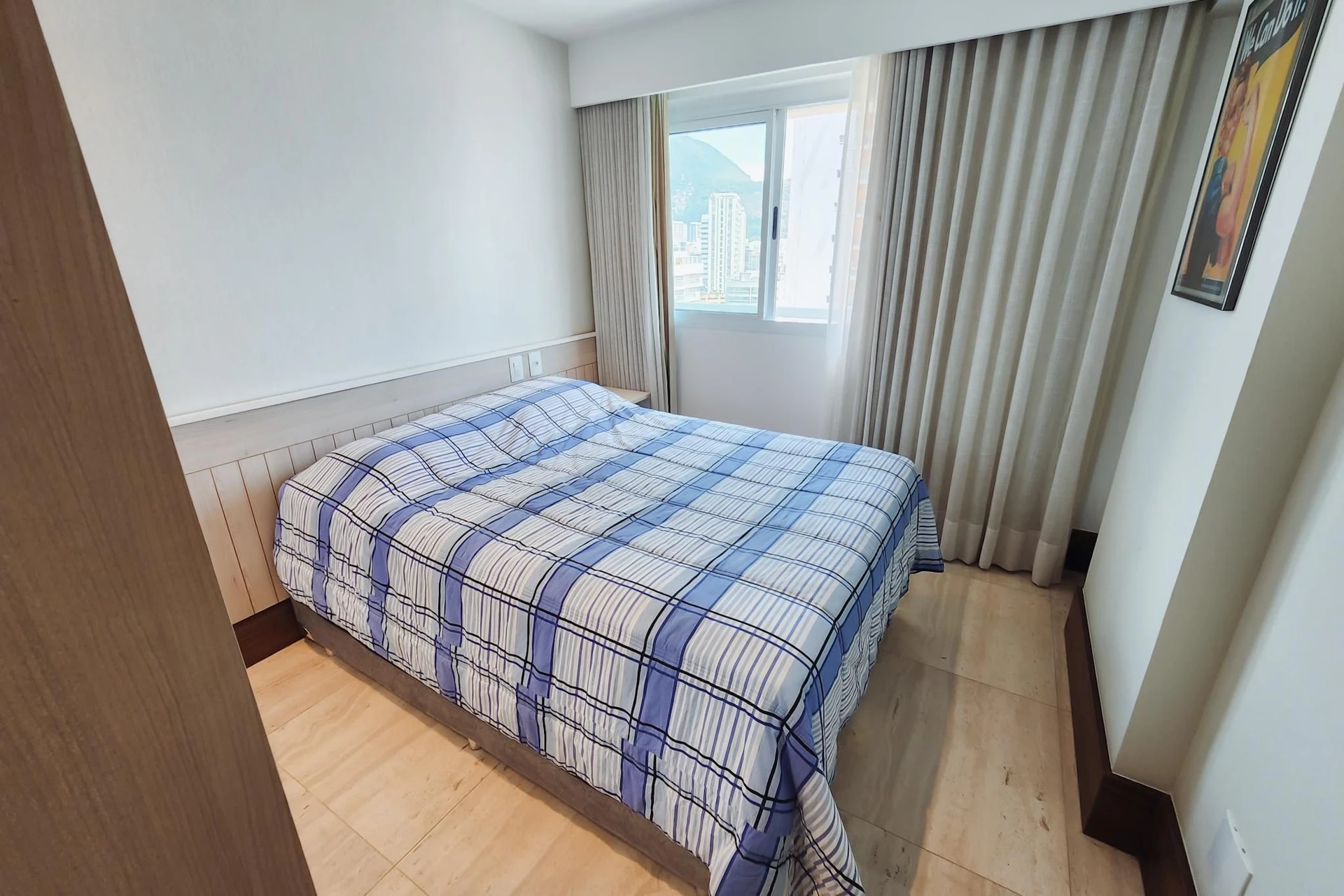 3-bedroom apartment with an ensuite suite and 2 parking — photo 24