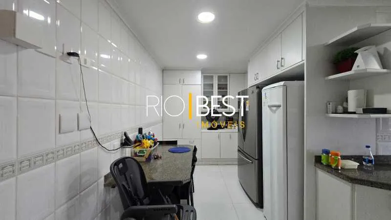 Furnished apartment with 4 bedrooms and 5 bathrooms — photo 2