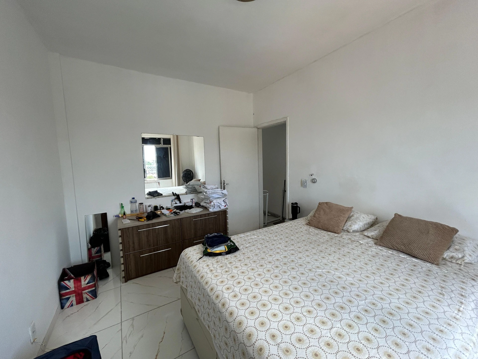Washing machine in a 3-bedroom apartment, 130 m² — photo 16