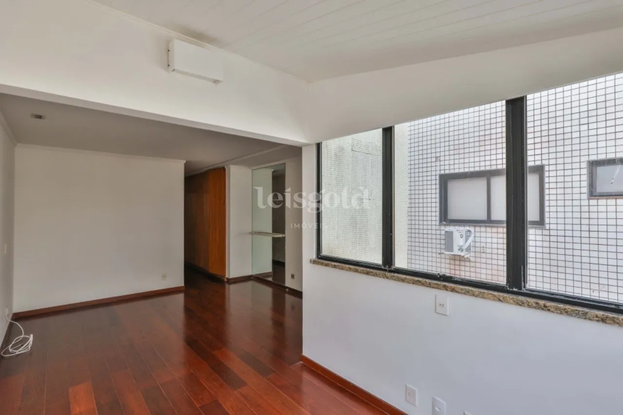 Apartamento sem mobília com 4 dormitórios e 5 banheiros — photo 25