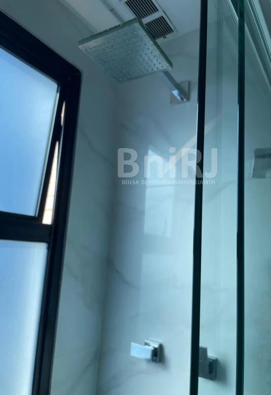 Furnished 190 m² apartment with 4 bedrooms and 4 parking — photo 35