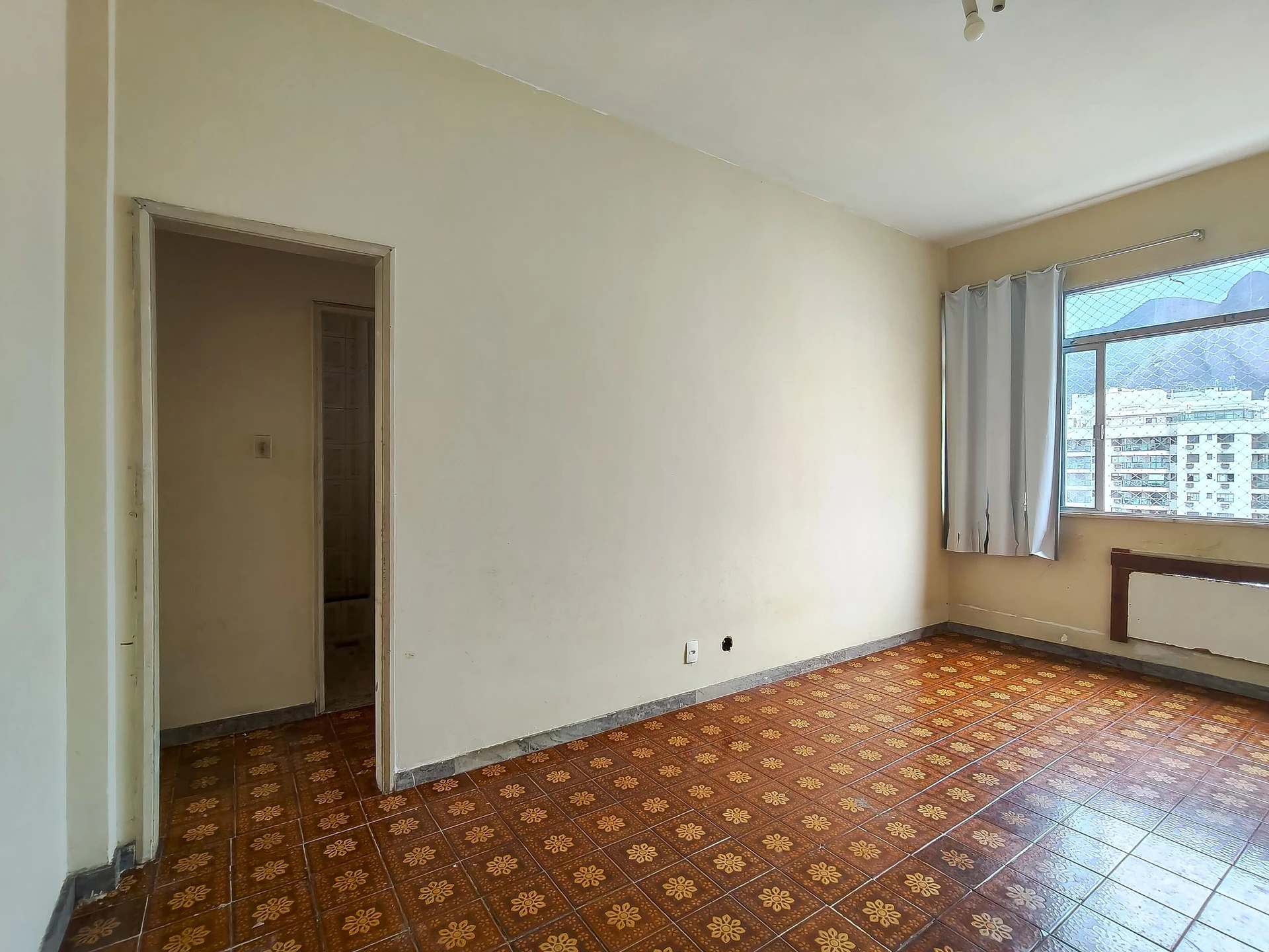 Rental apartment with 2 bedrooms and 2 bathrooms — photo 14
