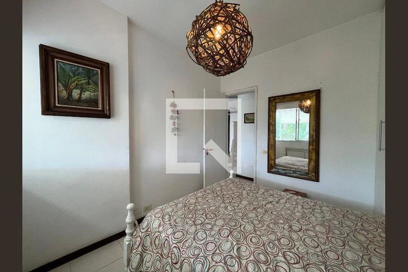 Furnished apartment, 86 m², with a glass-enclosed balcony — photo 31
