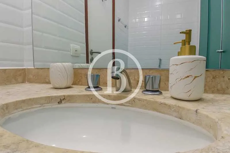 59 m² apartment with a jacuzzi and a water view — photo 23