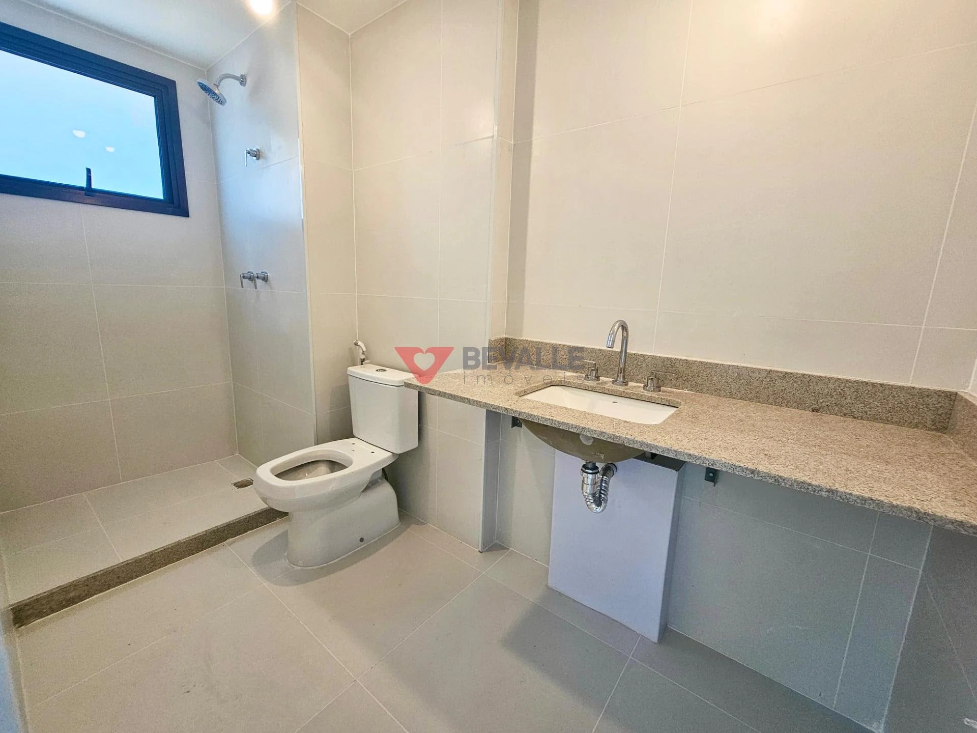 3-bedroom top-floor home with balcony and 152 m² — photo 20
