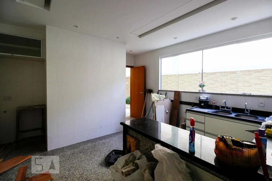 House with 5 bedrooms and 11 bathrooms plus 5 parking — photo 98