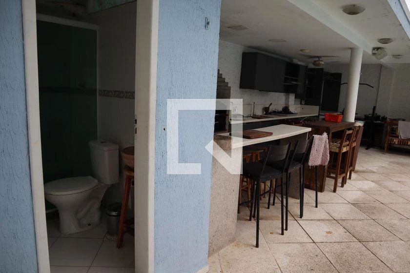 Furnished 525 m² house with 3 en-suites and gas kitchen — photo 49