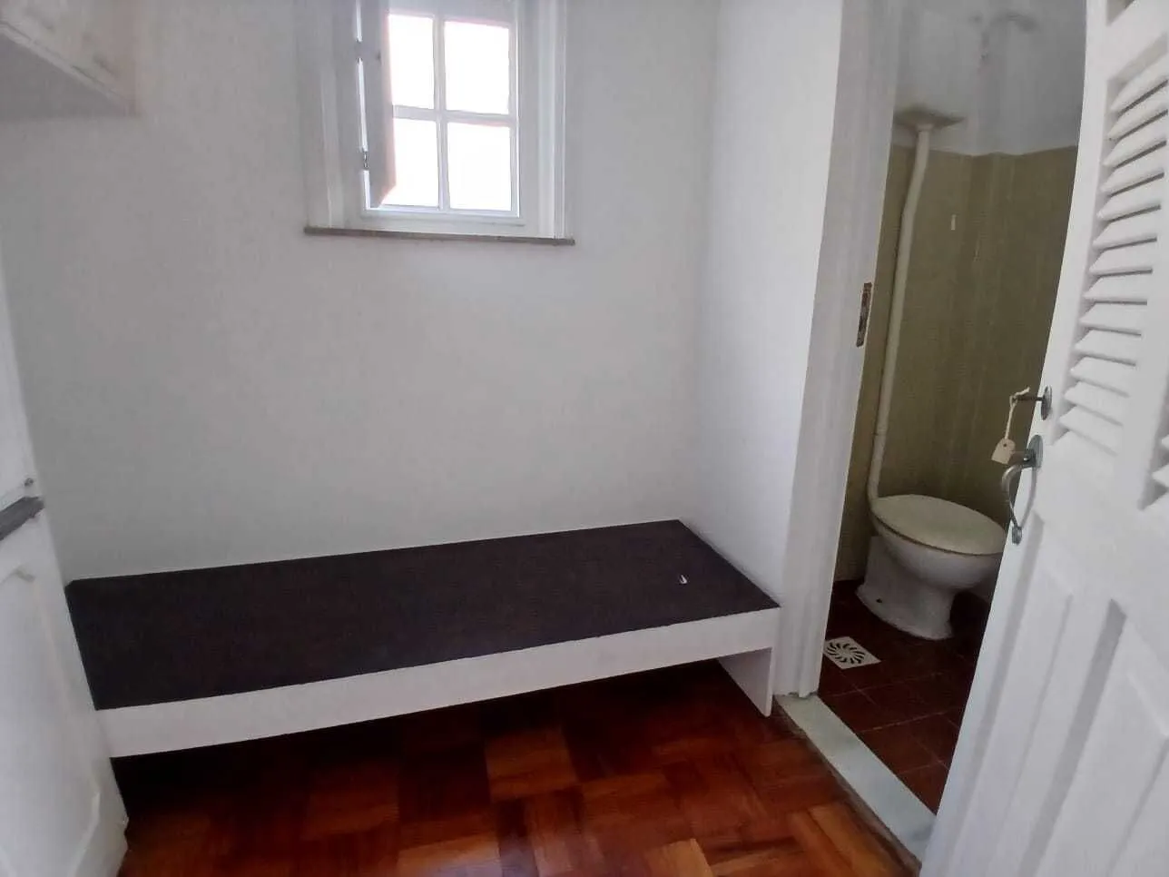 Apartment, 113 m², with wood or laminate floors — photo 29
