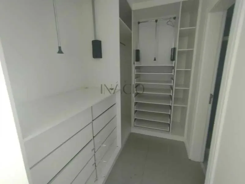 Casa com 4 quartos, 2 banheiros e cozinha separada — photo 18