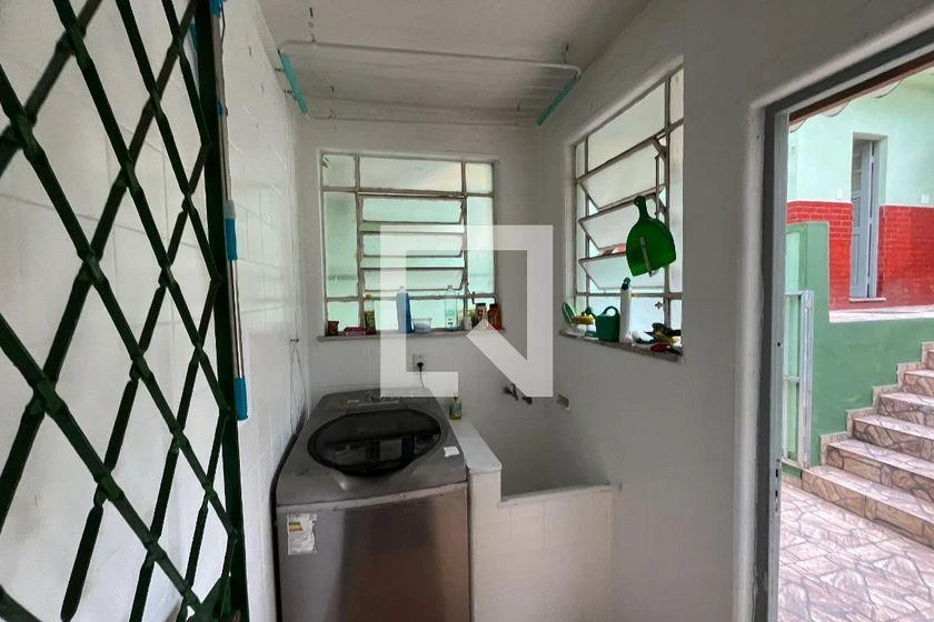 6-bedroom house with a washing machine in Rio de Janeiro — photo 33
